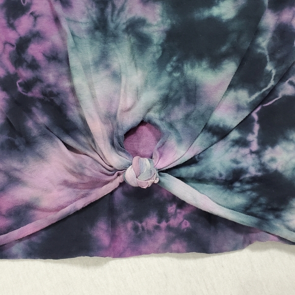 Hot Topic Blue and Purple Crop Top - Picture 6 of 16